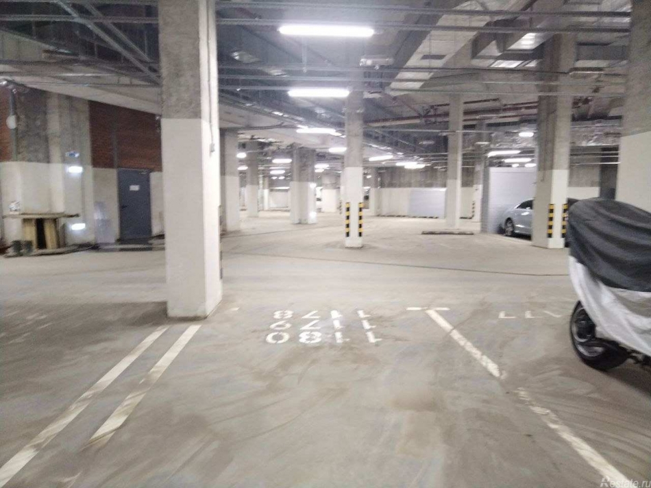 Продажа гаража Бульвар Эйнштейна, д. 5,  д. 5,  к. 9