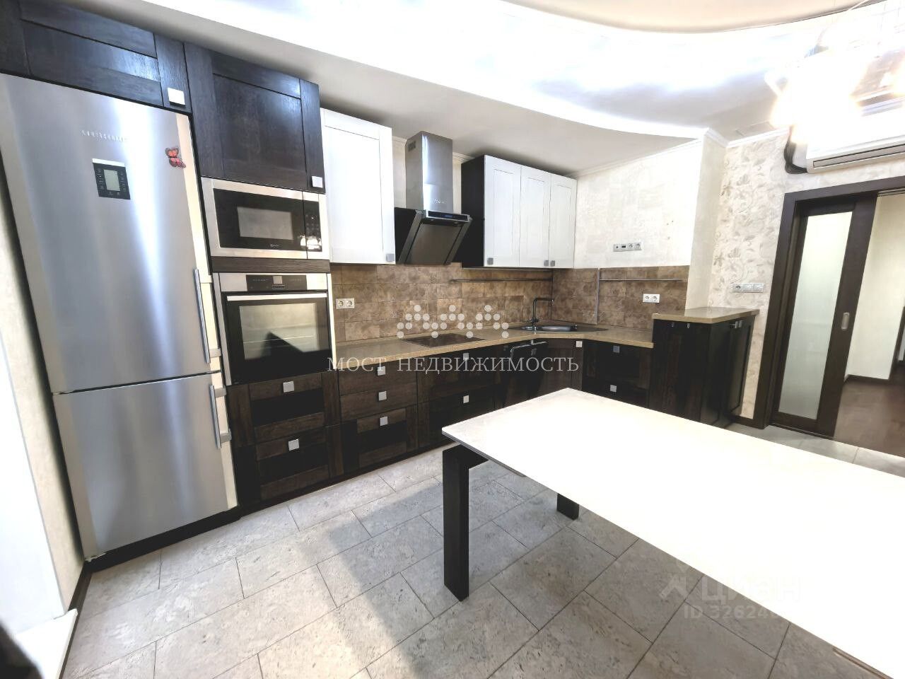Продажа 3-комн квартиры на вторичном рынке Химки, улица Ватутина,  д. 4к2