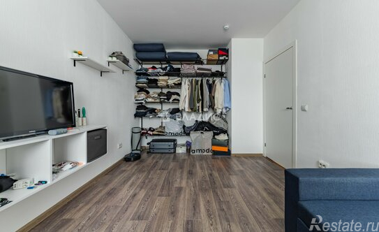 Продажа 1-комн квартиры на вторичном рынке Мурино г, Воронцовский б-р,  д. 5 к5