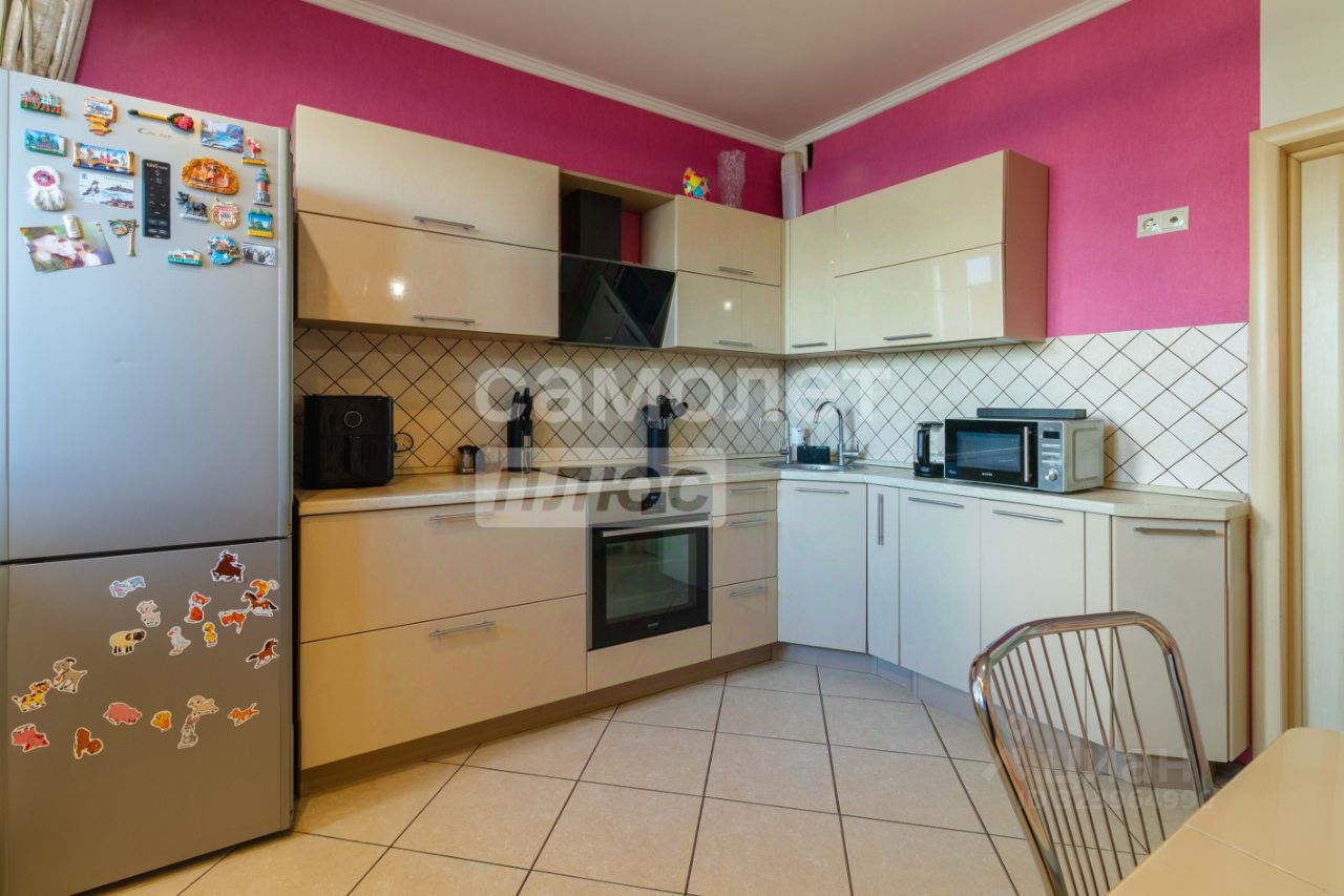 Продажа 2-комн квартиры на вторичном рынке Ново-Сырово мкр, улица Кольцевая,  д. 3