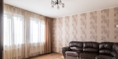 2-комн квартира Индустриальный пр-кт,  д. 23