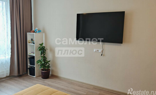 Продажа 3-комн квартиры на вторичном рынке Рождественская ул,  д. 8