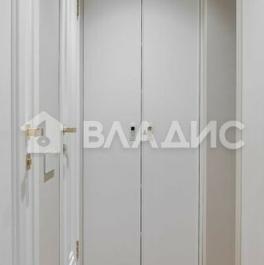 Продажа 1-комн квартиры на вторичном рынке улица Кадырова,  д. 4