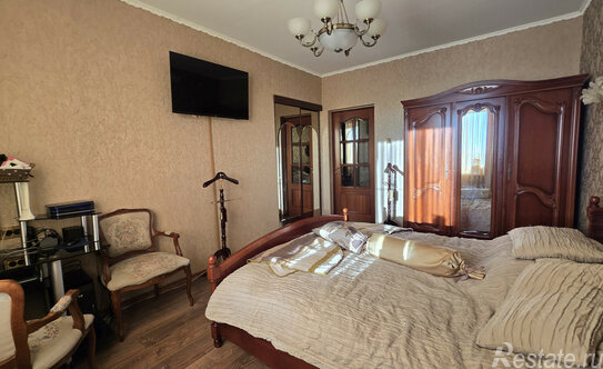 Продажа 4-комн квартиры на вторичном рынке проспект Солидарности