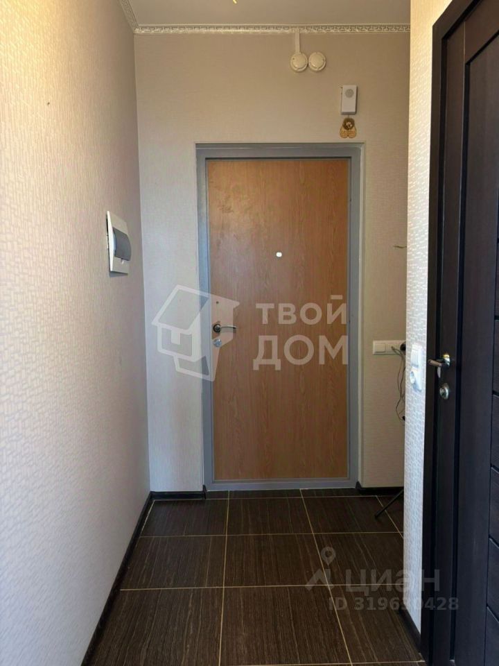 Продажа 1-комн квартиры на вторичном рынке проспект Героев, 18