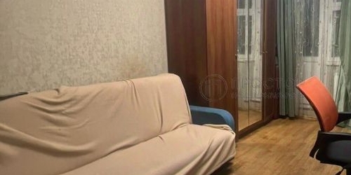 4-комн квартира Изюмская улица, 22