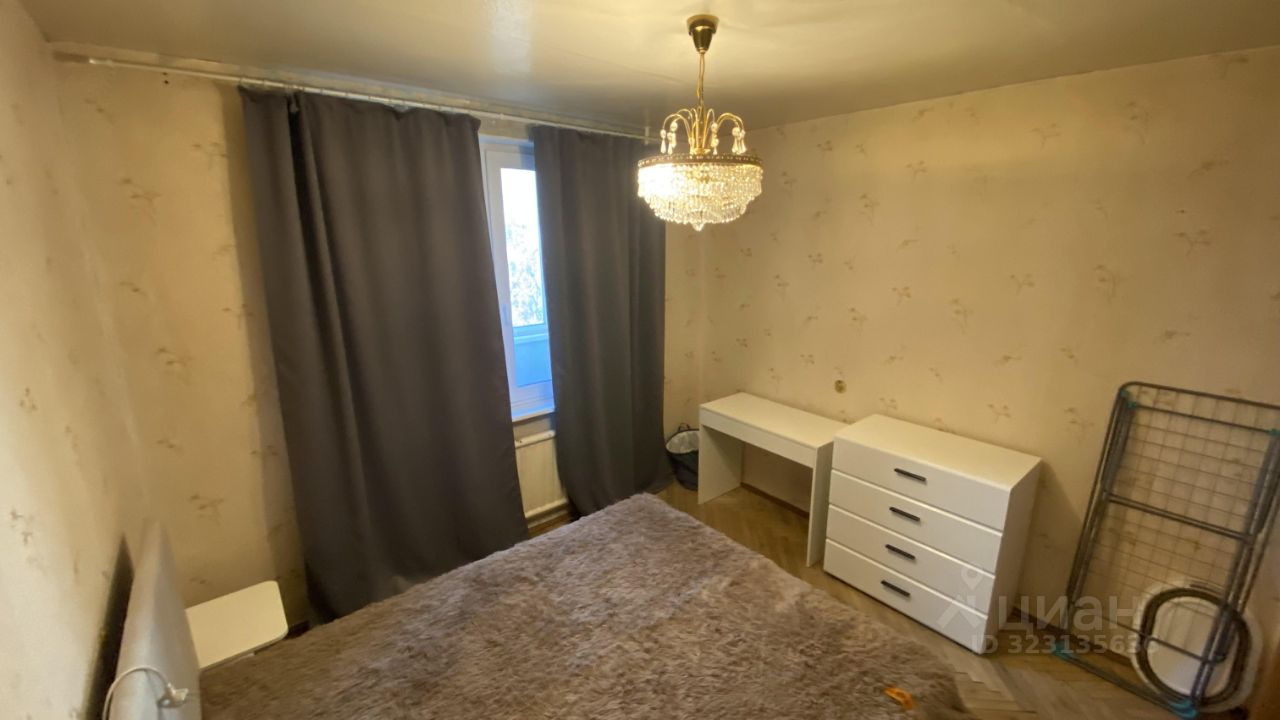 Продажа 3-комн квартиры на вторичном рынке проспект Славы, 35К1