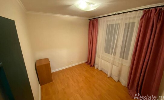 Продажа 3-комн квартиры на вторичном рынке Ленская улица,  д. 3