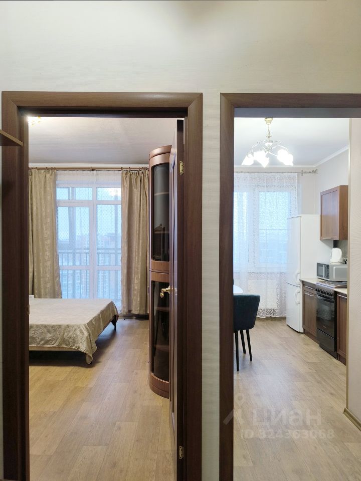 Аренда 1-комн квартиры на вторичном рынке проспект Маршала Блюхера, 8к1