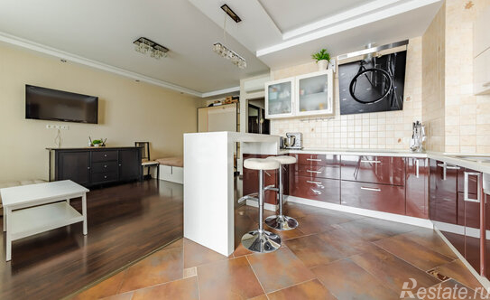 Продажа 1-комн квартиры на вторичном рынке Большевиков пр-кт,  д. 79 к4