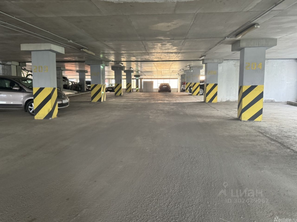 Аренда гаража ул Ивана Сусанина,  д. 2,  к. 1