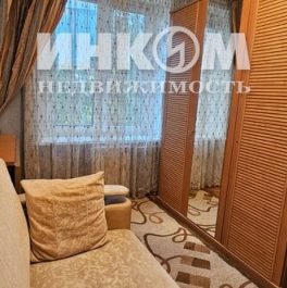 Продажа 2-комн квартиры на вторичном рынке Есенинский б-р,  д. 1/26