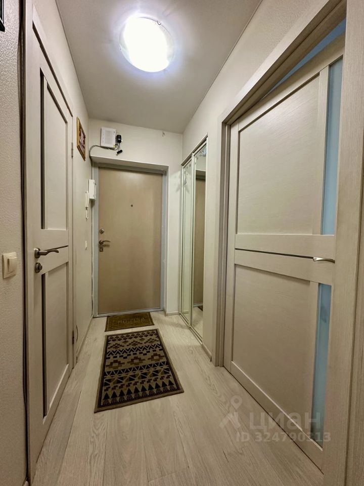 Аренда 1-комн квартиры на вторичном рынке бульвар Александра Грина, 2к1