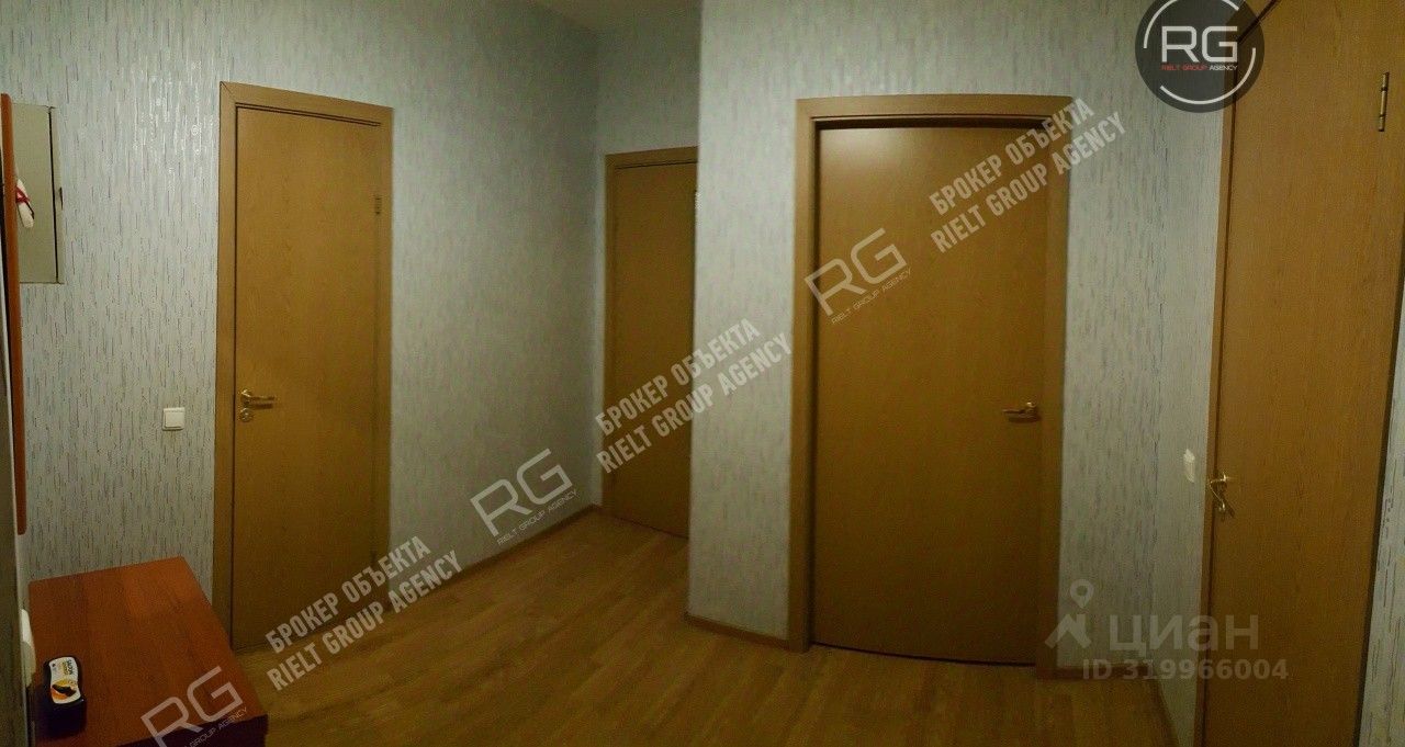 Продажа 1-комн квартиры на вторичном рынке Мурино, улица Шоссе в Лаврики, 74к1