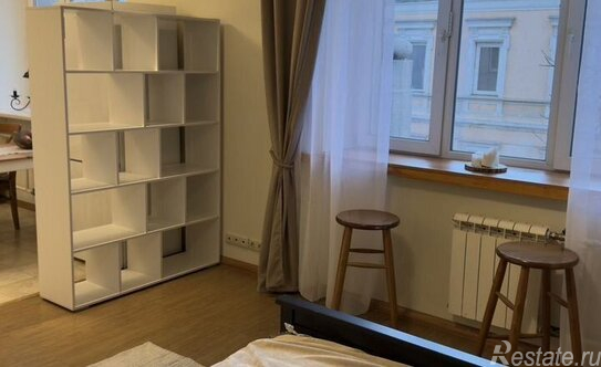 Аренда 1-комн квартиры на вторичном рынке Воротниковский переулок,  д. 5/9