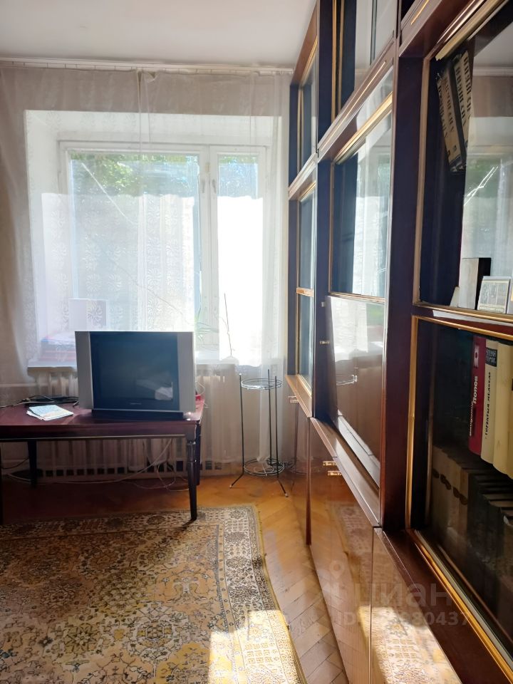 Продажа 2-комн квартиры на вторичном рынке улица Гамалеи, 23К2