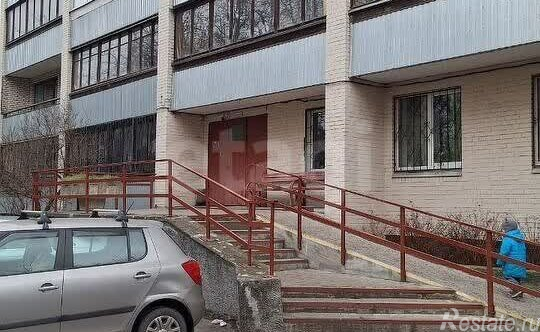 Продажа 1-комн квартиры на вторичном рынке шоссе Революции,  д. 27