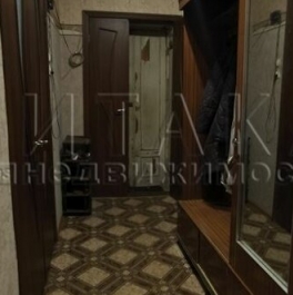 Продажа 2-комн квартиры на вторичном рынке ул Карташихина,  д. 21