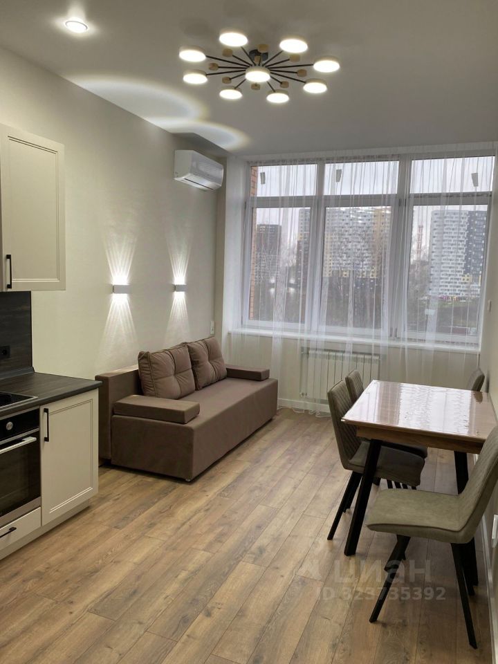 Аренда 2-комн квартиры на вторичном рынке Международный кв-л, Клязьма-Старбеево мкр, улица Береговая, 6