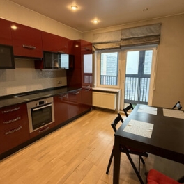 Продажа 3-комн квартиры на вторичном рынке Петергофское ш,  д. 45