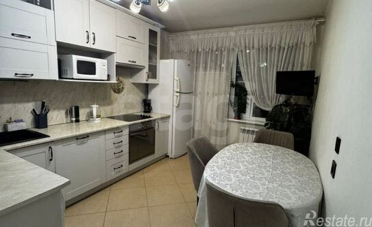 Продажа 3-комн квартиры на вторичном рынке Белградская улица,  д. 54 к1