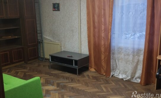 Аренда 2-комн квартиры на вторичном рынке улица Червонного Казачества,  д. 38