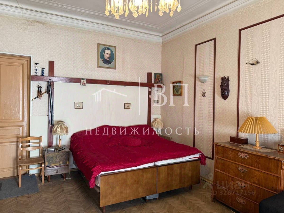 Продажа 4-комн квартиры на вторичном рынке Кадетская линия, 31/22
