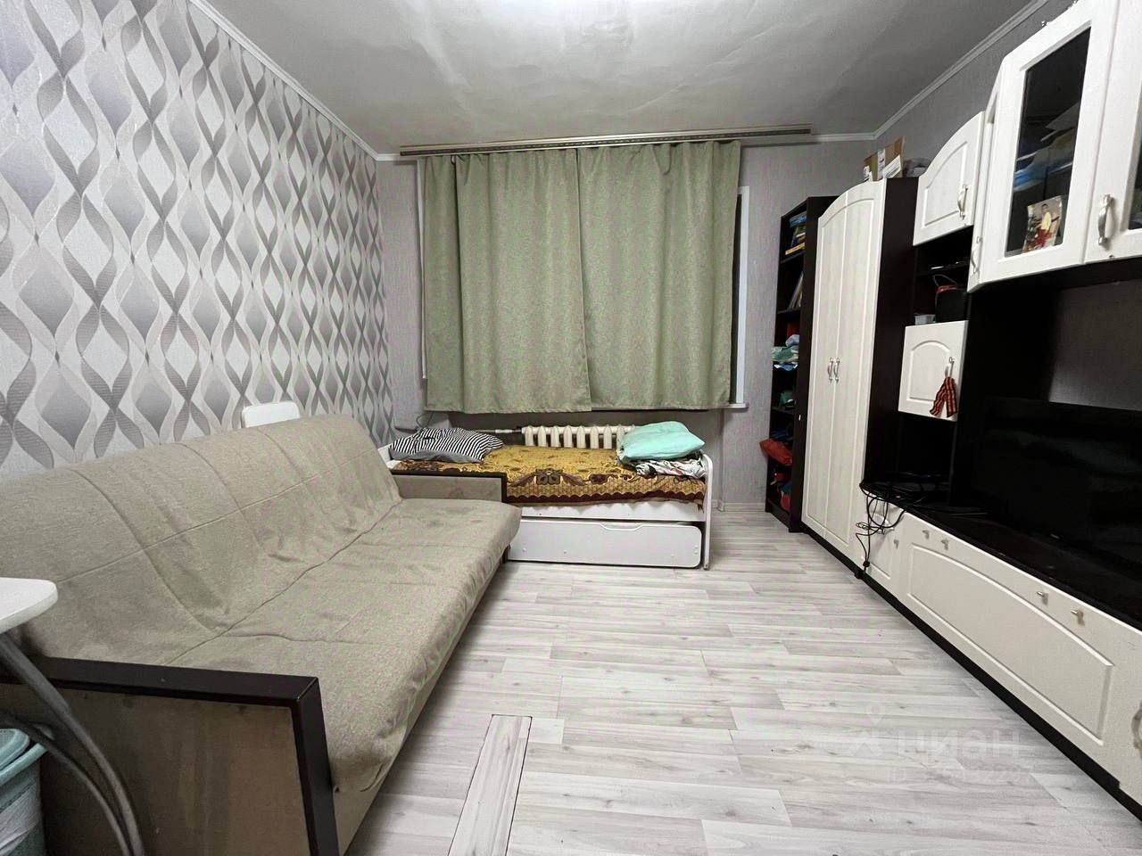 Продажа комнаты Запрудня пгт, улица Ленина, 16