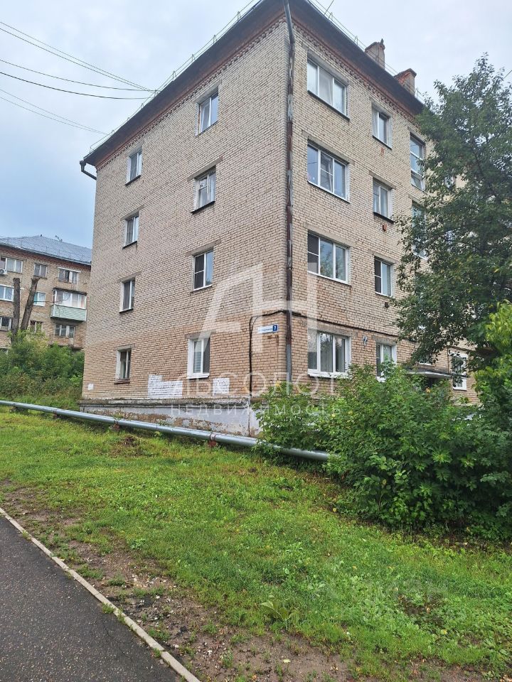 Продажа 3-комн квартиры на вторичном рынке пос. Реммаш, улица Спортивная, 7