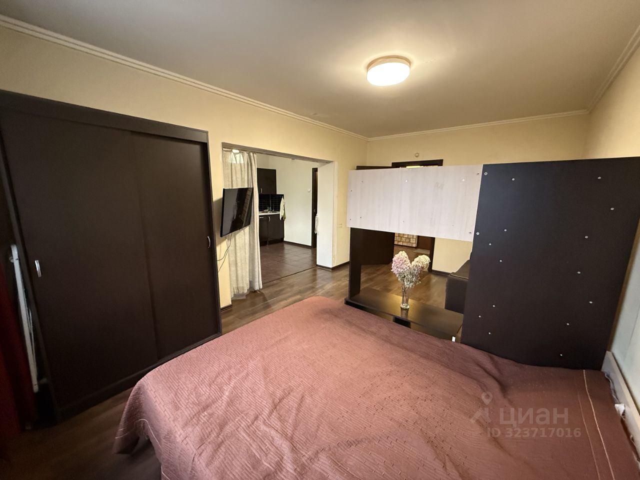 Продажа 2-комн квартиры на вторичном рынке улица Лобачевского, 43