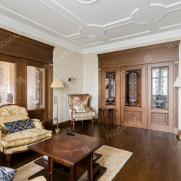 Аренда 4-комн квартиры на вторичном рынке Кирочная улица,  д. 64