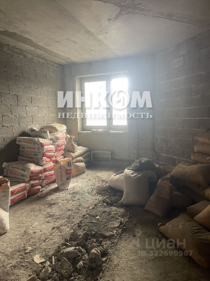 Продажа 2-комн квартиры на вторичном рынке Южный мкр, Звенигород, улица Радужная,  д. 12