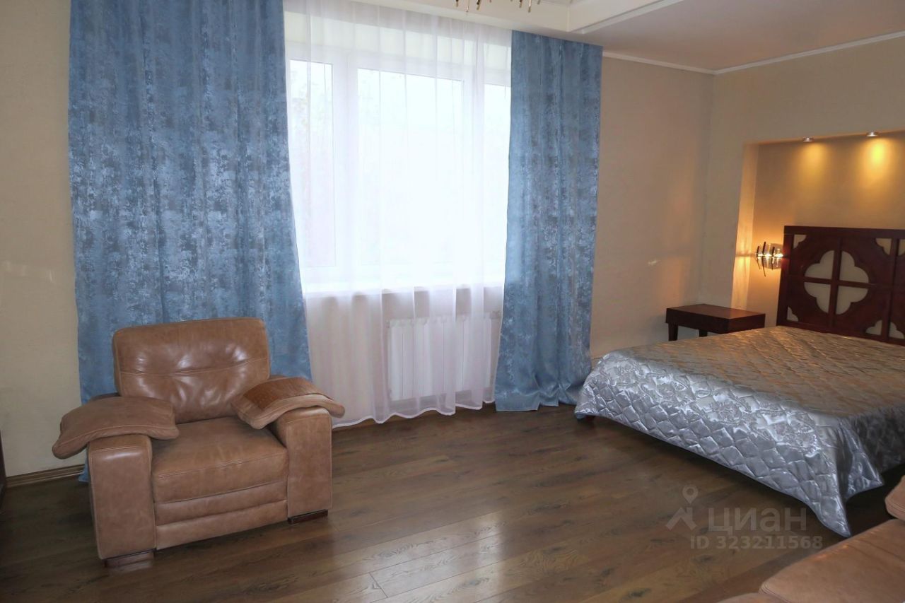 Аренда 2-комн квартиры на вторичном рынке 2-я Дубровская улица, 6