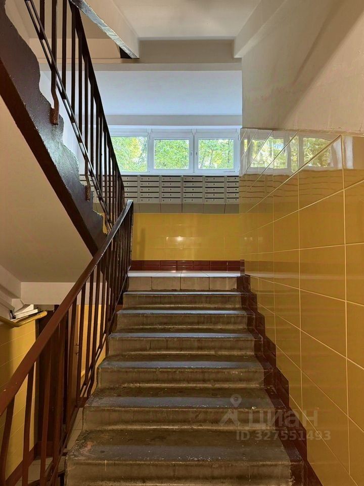 Продажа 2-комн квартиры на вторичном рынке Жуковский, улица Гагарина, 10