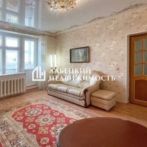 3-комн квартира Кингисепп, ул Химиков,  д. 7б