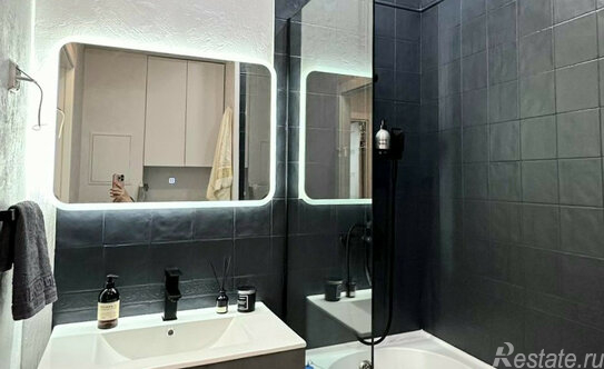 Продажа 1-комн квартиры на вторичном рынке Крыленко ул,  д. 1,  к. 1 стр 3