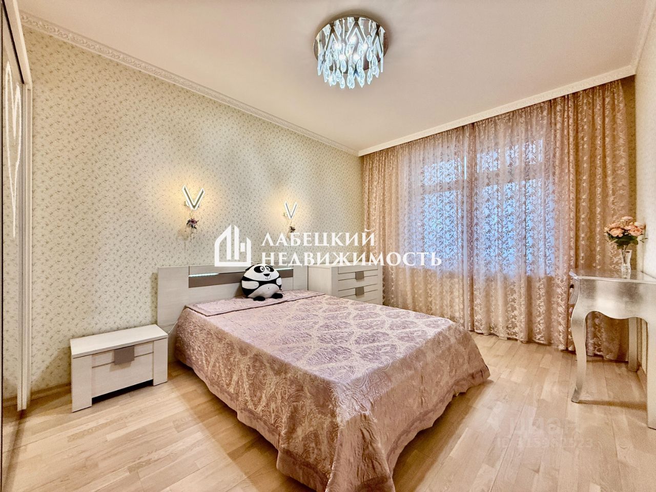 Продажа 4-комн квартиры на вторичном рынке Дибуновская улица, 50
