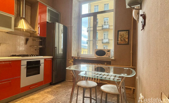 Продажа 2-комн квартиры на вторичном рынке Полюстровский проспект,  д. 47