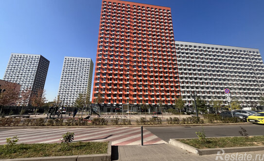 Продажа 3-комн квартиры на вторичном рынке Саларьевская ул,  д. 14 к2