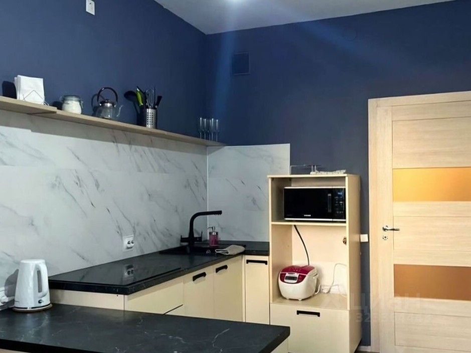 Аренда 2-комн квартиры на вторичном рынке пос. Бугры, бульвар Воронцовский, 11к4