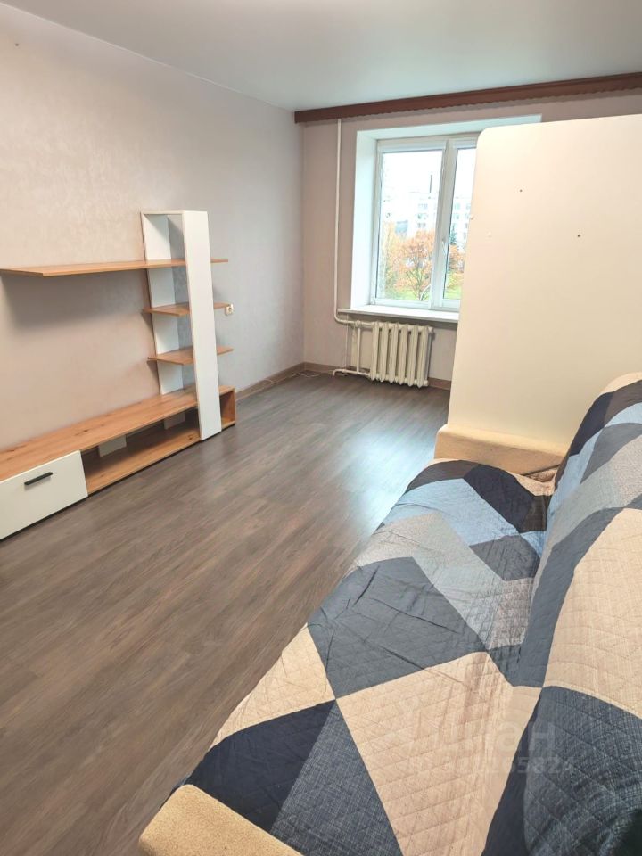 Аренда 2-комн квартиры на вторичном рынке улица Лени Голикова, 62