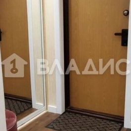 Продажа 2-комн квартиры на вторичном рынке ул Винокурова,  д. 2
