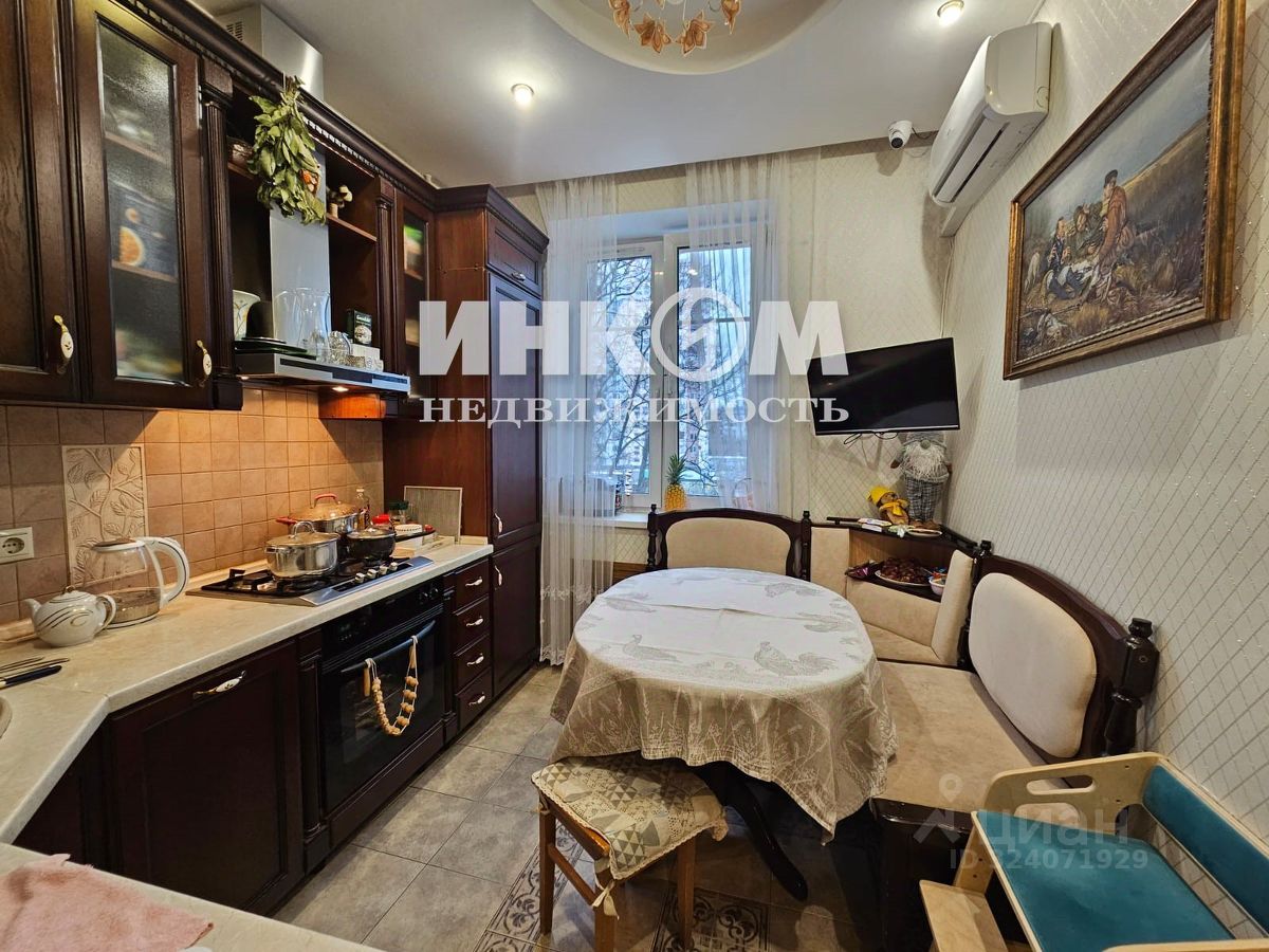 Продажа 2-комн квартиры на вторичном рынке улица Сущевский Вал, 55