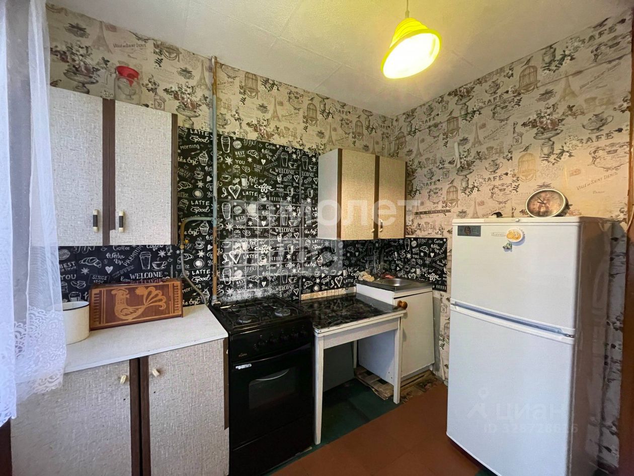 Продажа 1-комн квартиры на вторичном рынке Петрозаводская улица, 15К3