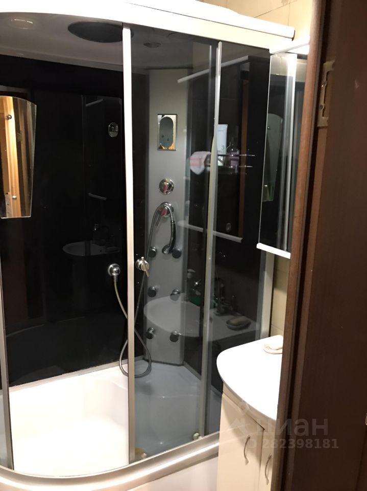 Аренда 1-комн квартиры на вторичном рынке проспект Большевиков, 11к2