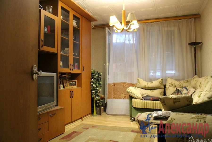 Продажа 3-комн квартиры на вторичном рынке Выборг г., Гагарина ул. ,  д. 16