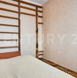 Продажа 2-комн квартиры на вторичном рынке Наличная улица,  д. 40 к4