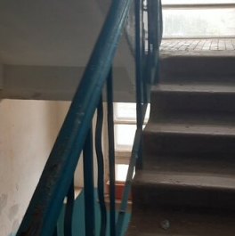 Продажа 2-комн квартиры на вторичном рынке Подольск г, Климовск мкр, 50 лет Октября пр-кт,  д. 11Б