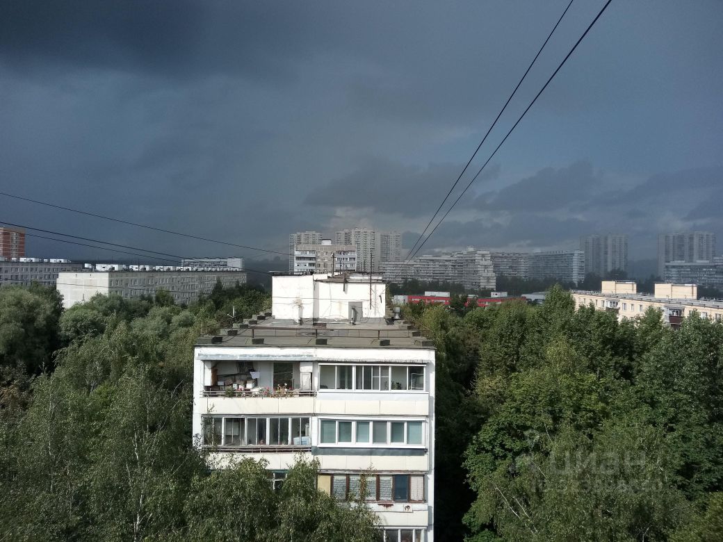 Продажа 3-комн квартиры на вторичном рынке Чертановская улица, 4