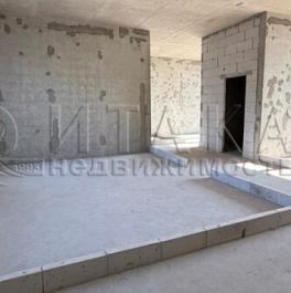 Продажа 4-комн квартиры на вторичном рынке ул Петрозаводская,  д. 11